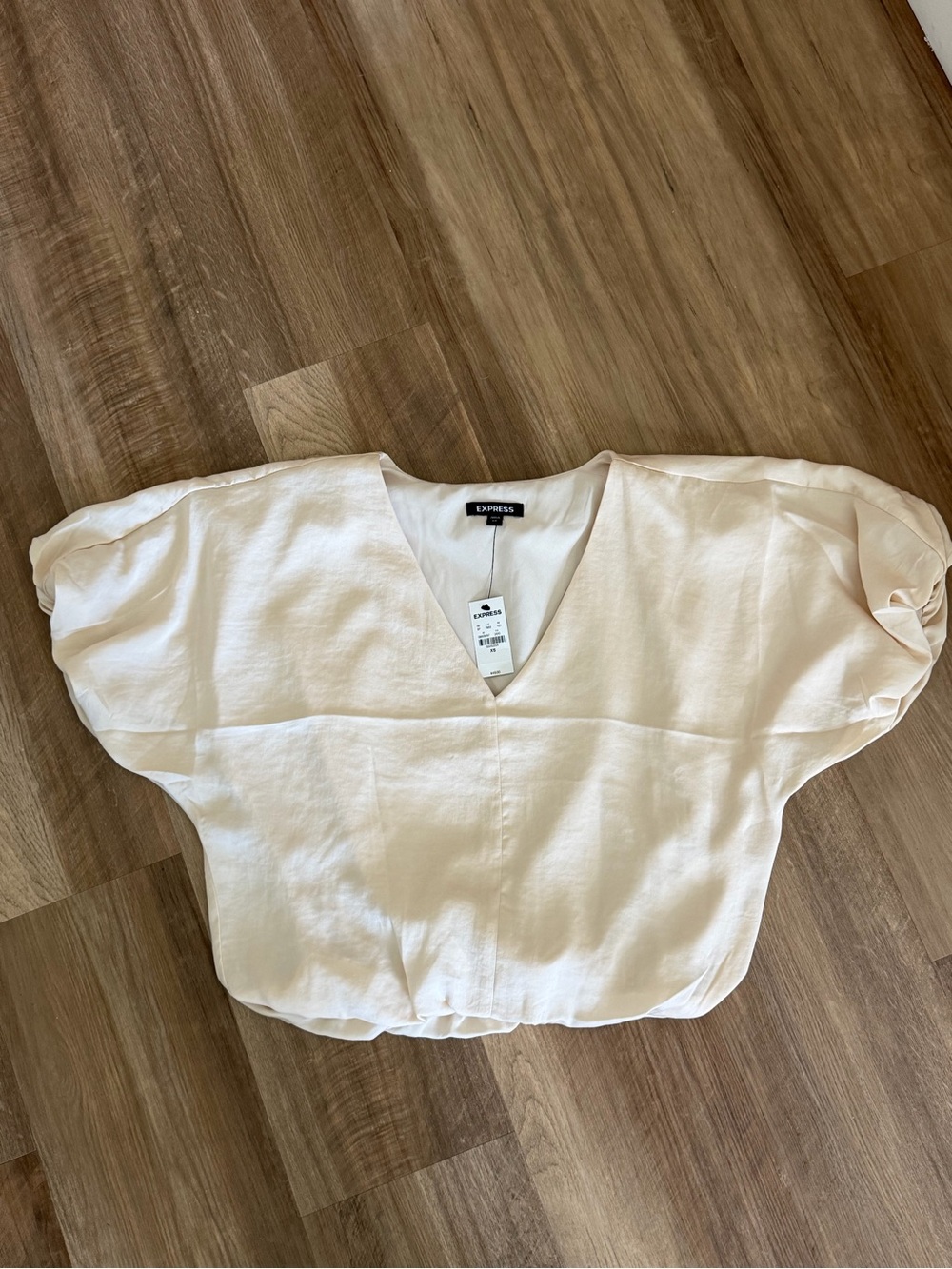 Express Cream V-Neck Puff Sleeve Crop Blouse